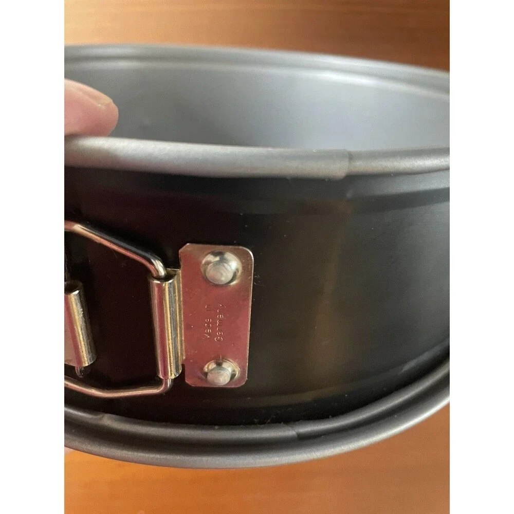 Káiser Spring Form Cake Pan Germany 9”, 24 cm Quality!